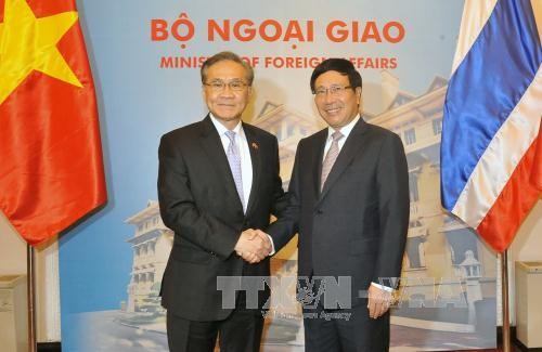 Phó TT,  Bộ trưởng Bộ Ngoại giao Phạm Bình Minh hội đàm với Bộ trưởng Ngoại giao Vương quốc Thái Lan - ảnh 2